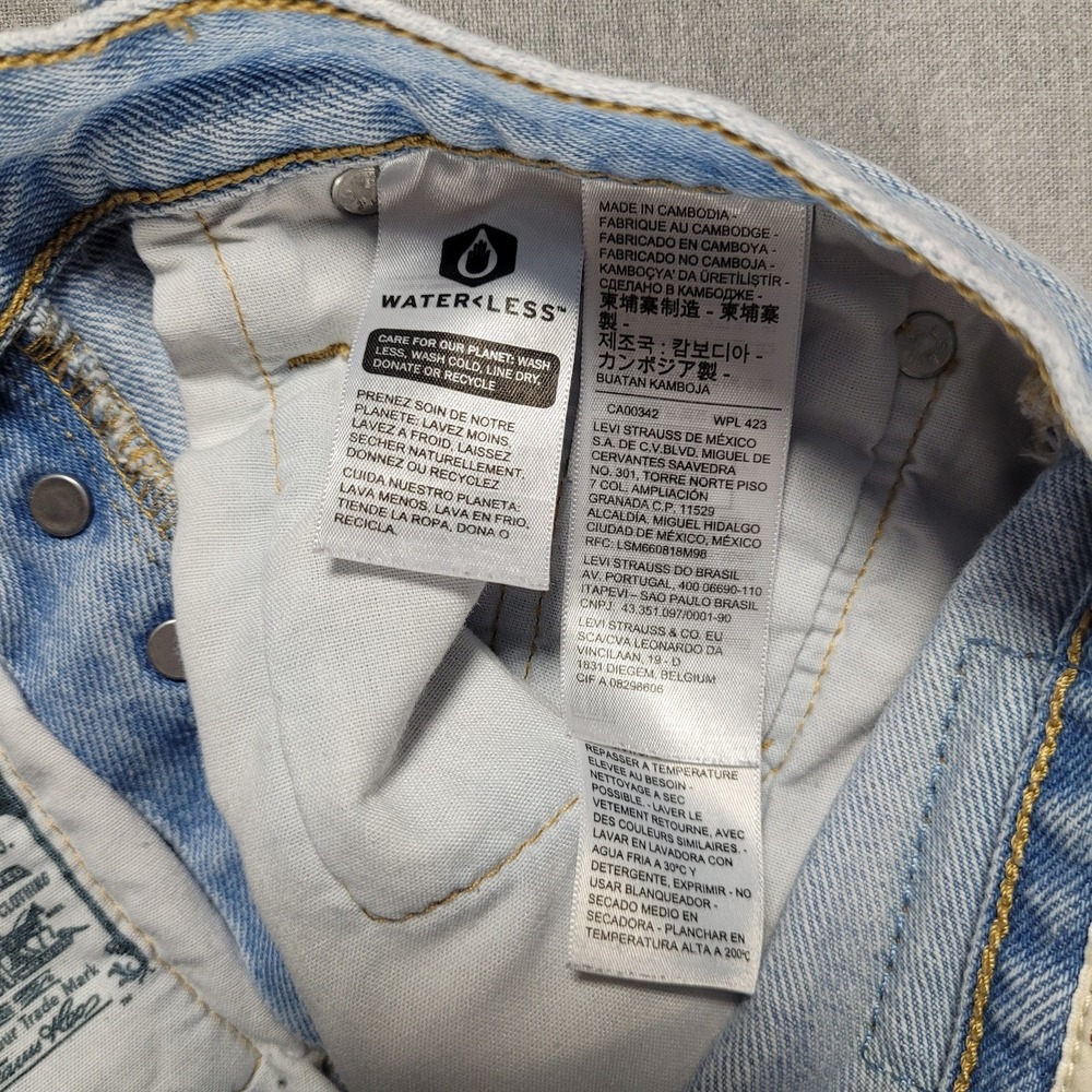 Levi's 501 Premium Cut Off Shorts Womens W24 Blue Button Fly Raw Hem Distressed - Picture 6 of 11